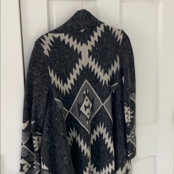 Cardigan - Picture 3 of 4